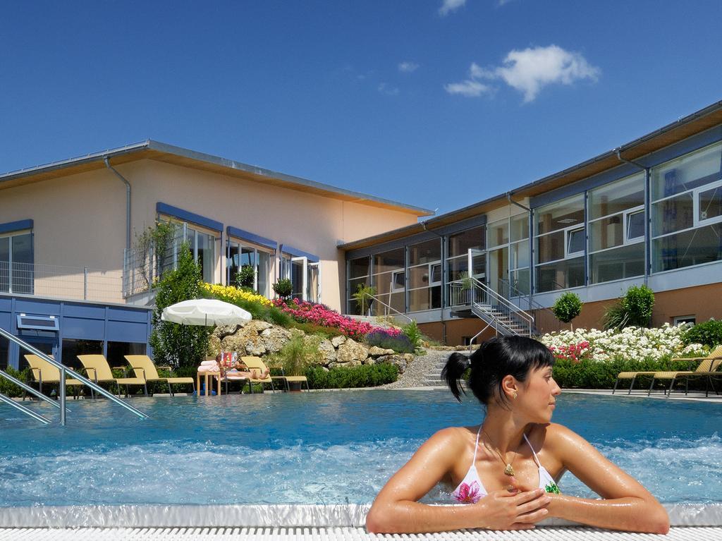 Vitalhotel Quellengarten - Bed & Breakfast Лингенау Экстерьер фото