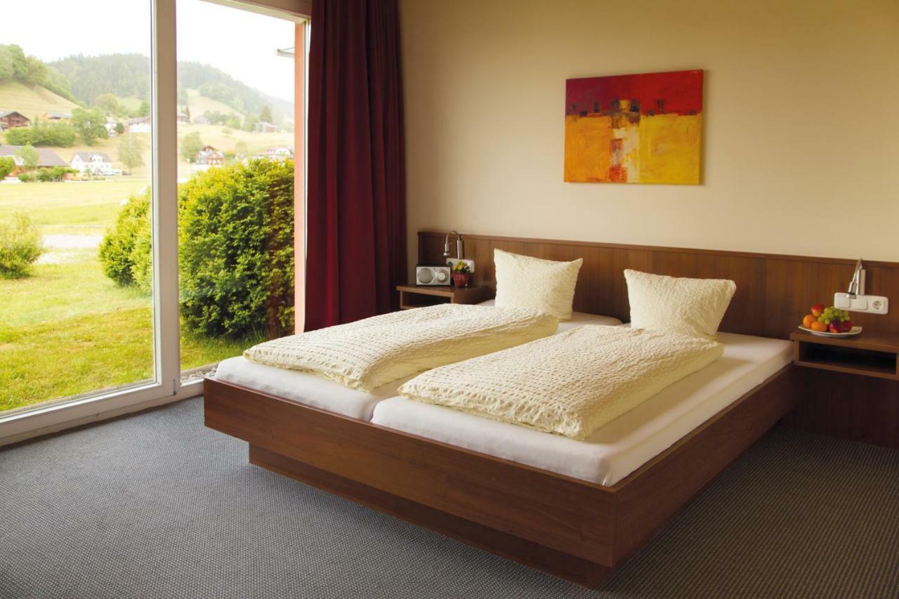 Vitalhotel Quellengarten - Bed & Breakfast Лингенау Номер фото